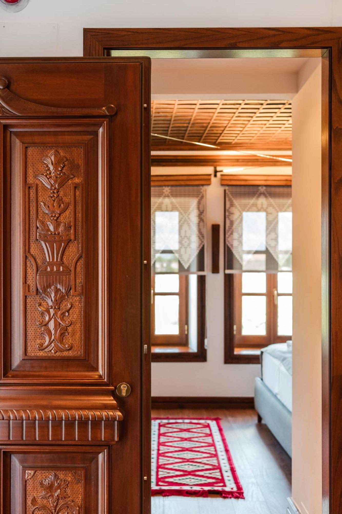 Dam Stone Boutique Hotel 3*