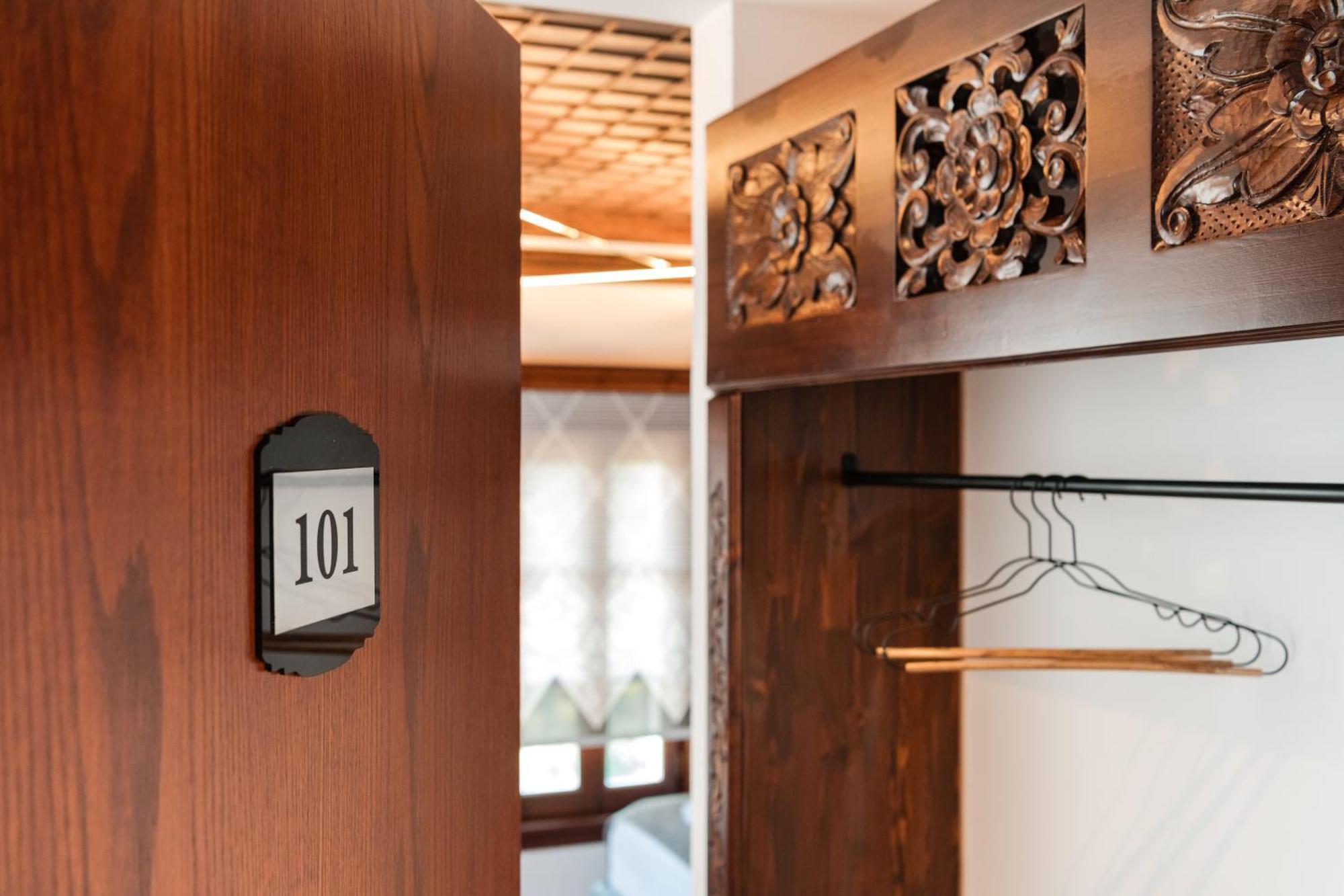 Dam Stone Boutique Hotel Gjirokastër